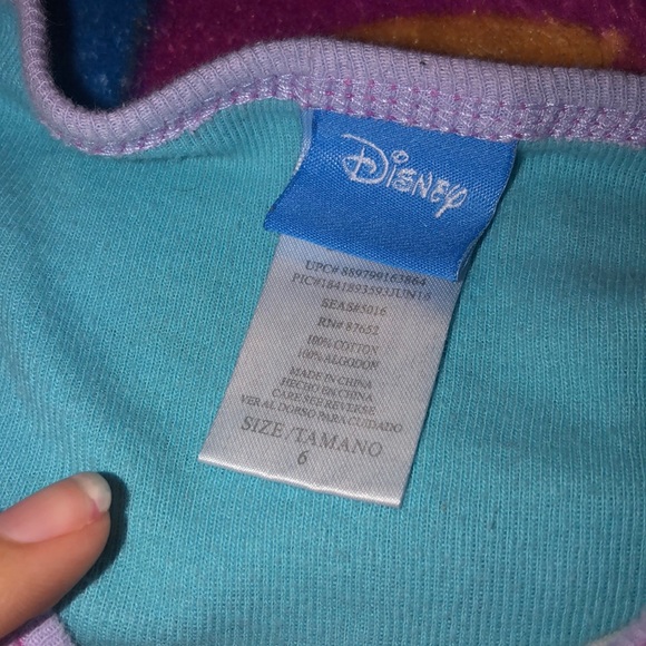 Frozen pajama shirt - Picture 3 of 3